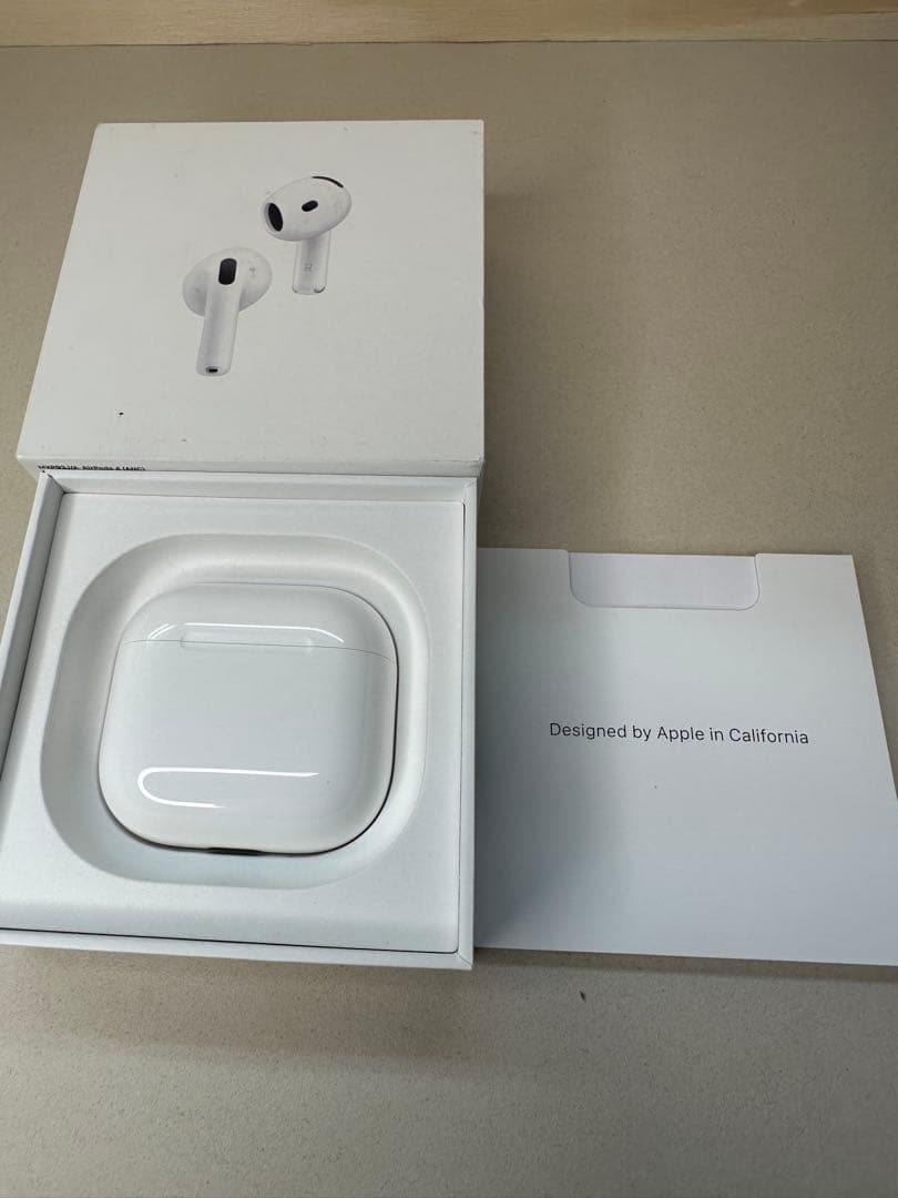 【美品】AirPods 4 ANC搭載モデル MXP93J/A 4R6D0