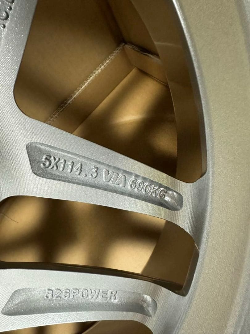 326Power ヤバキングゴースト　18インチ10j -4 ５PCD114.3