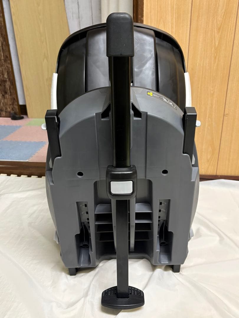 コンビ クルムーヴ アドバンス ISOFIX エッグショック 一部新品 新生児