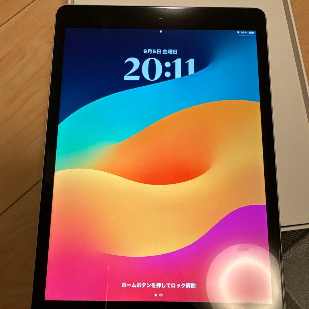 iPad 9世代　64GB Wi-Fiモデル　フィルムケース付き
