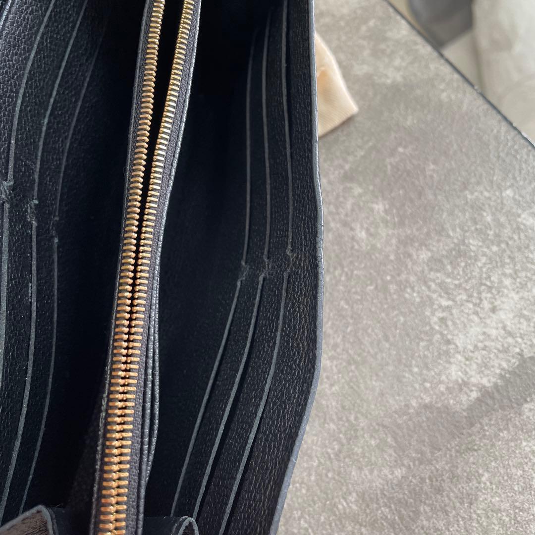 LOUIS VUITTON ポルト・フォイユ・サラ・モノグラム・アンプラント