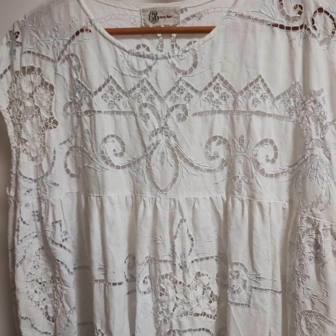 ✽3連休に向けての大特価✽　フランスアンティーク　カットワークリネンのチュニック