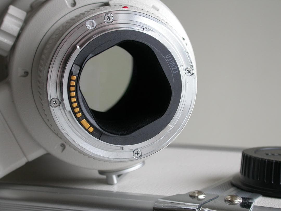 CANON LENS EF 300mm F2.8L (Ⅲ) USM（トランク付）