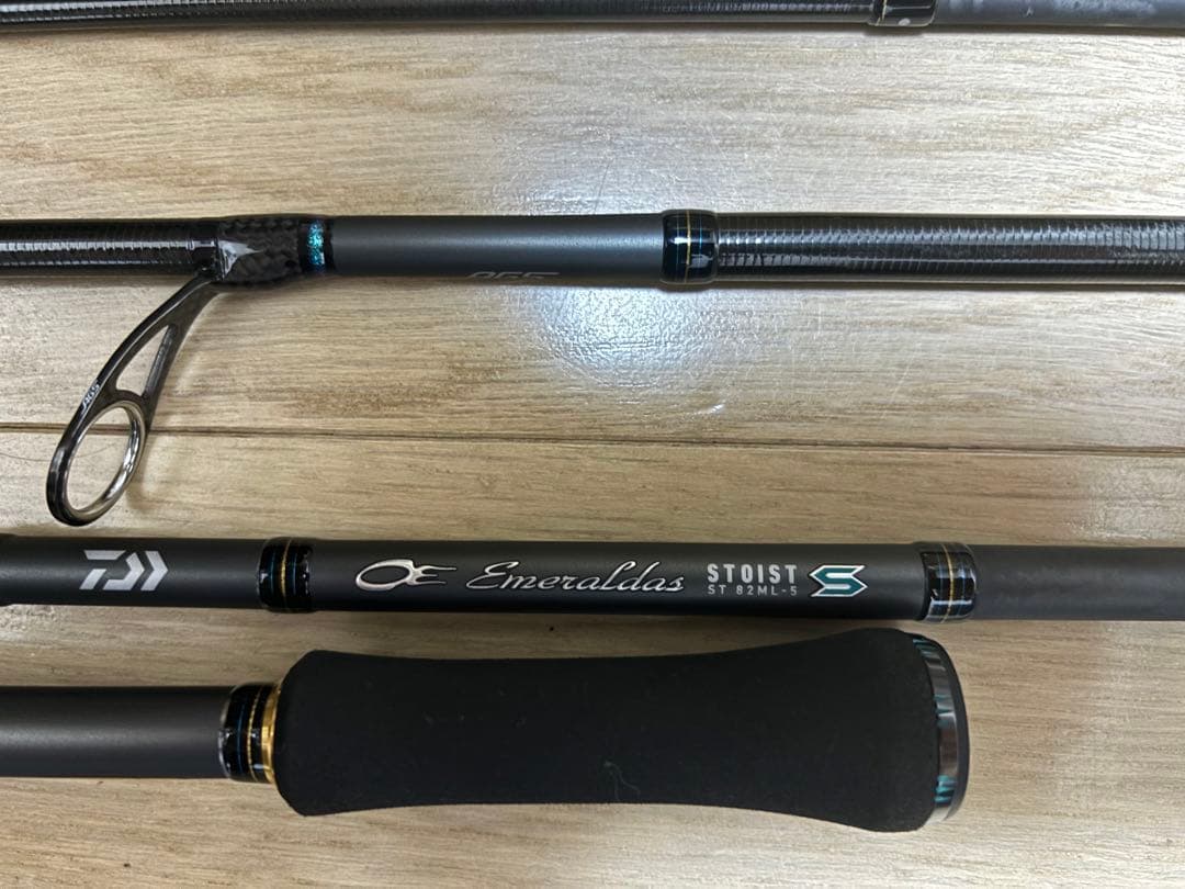 エメラルダス STOIST ST 82ML-5