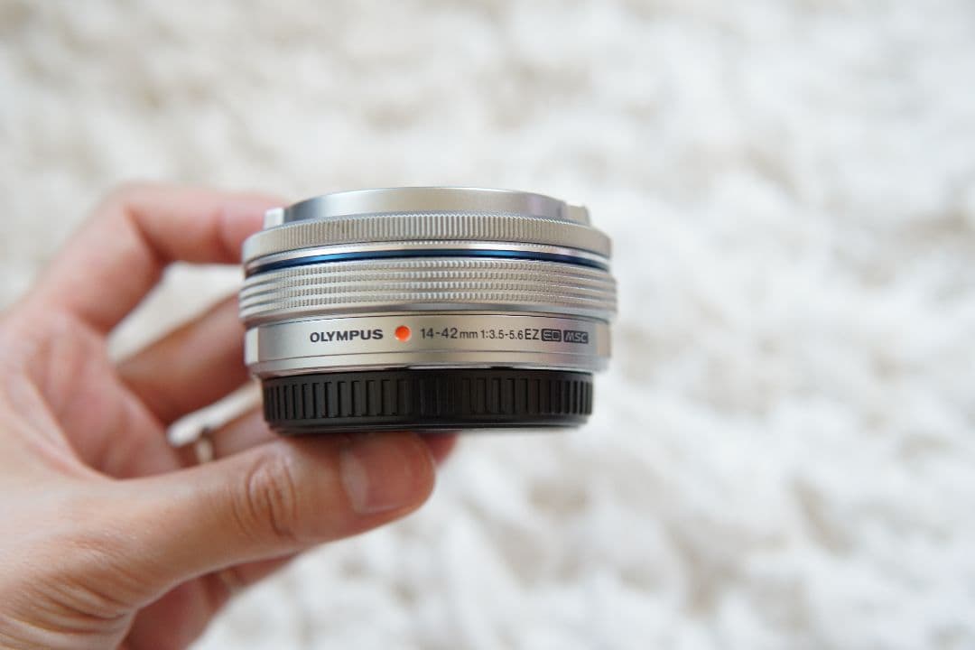 OLYMPUS OM-D E-M10 Mark Ⅳ シルバー　値下げ可