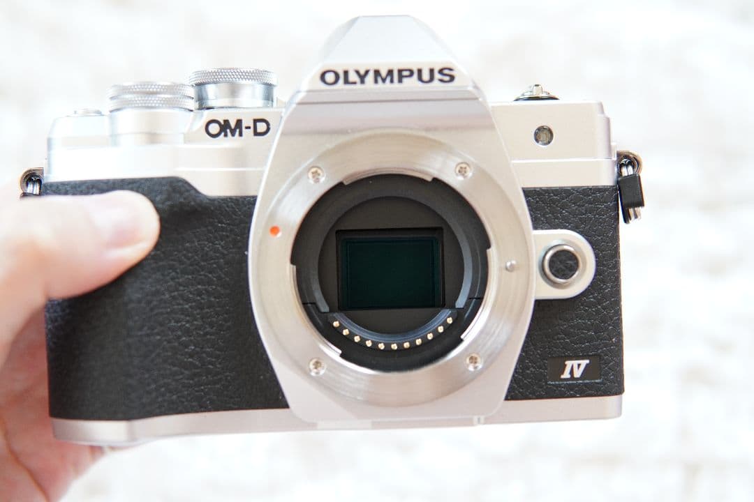 OLYMPUS OM-D E-M10 Mark Ⅳ シルバー　値下げ可
