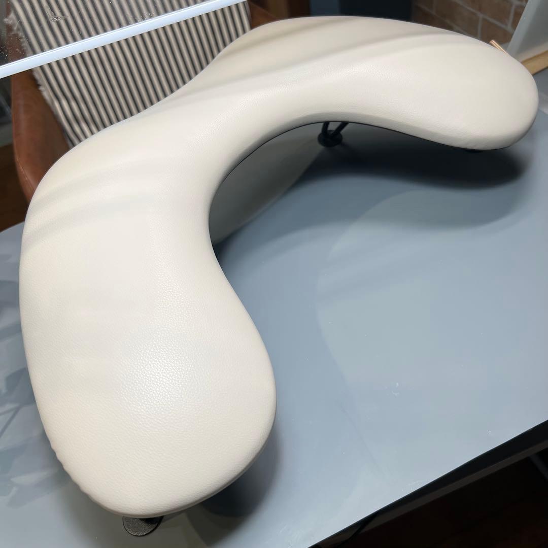 トイズTOY's ×INITYアームレスト 合成皮革 ベージュ　ネイル