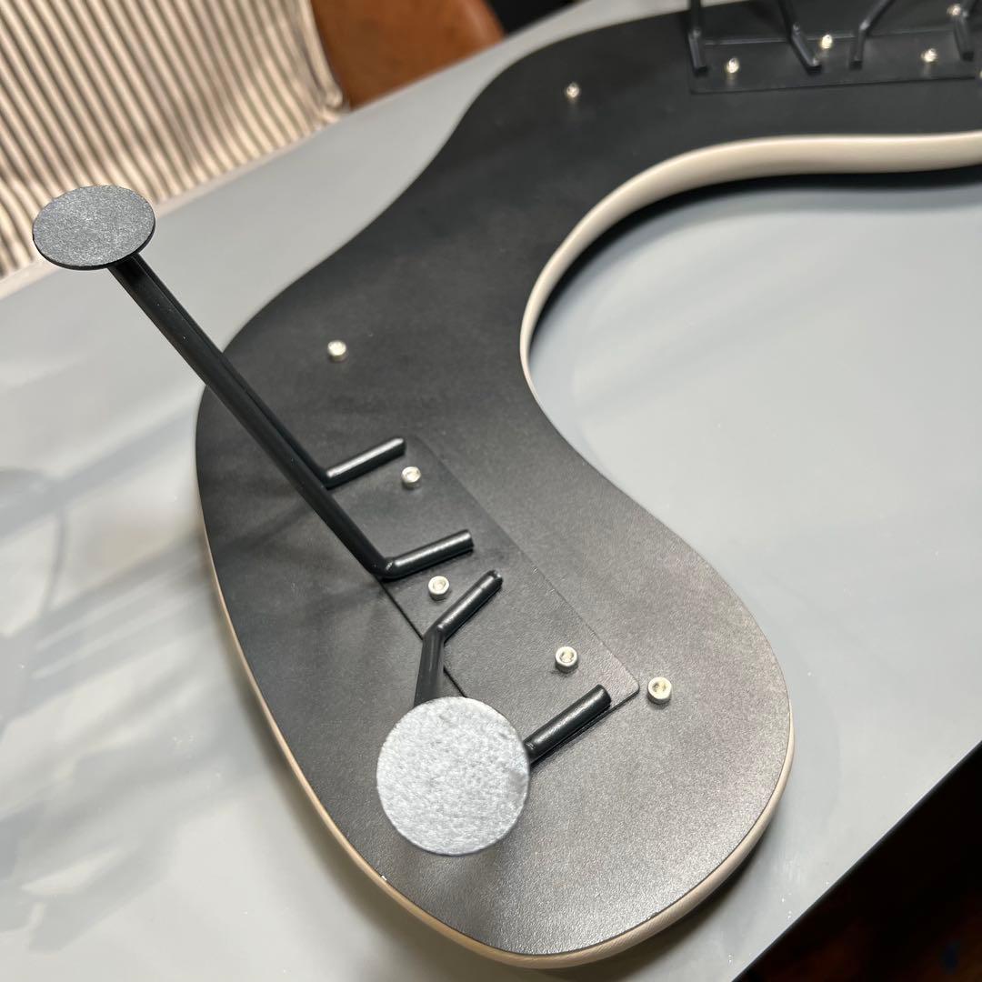 トイズTOY's ×INITYアームレスト 合成皮革 ベージュ　ネイル