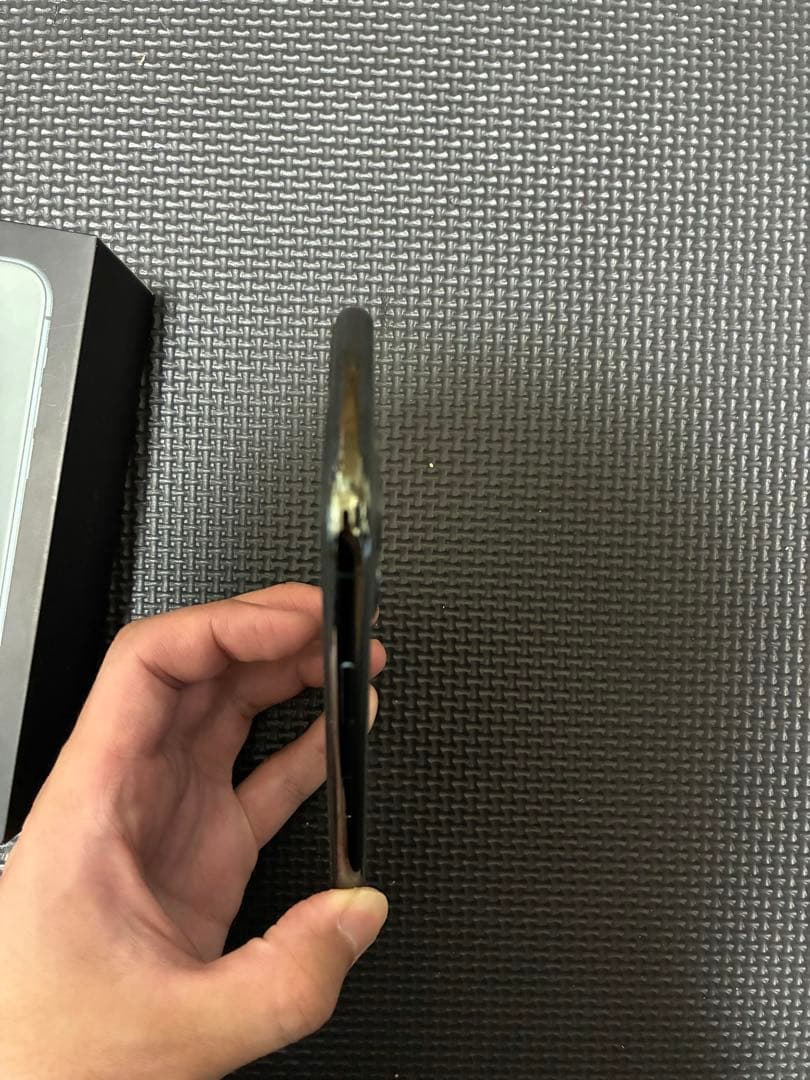 Apple iPhone 11 Pro ミッドナイトグリーン　64GB