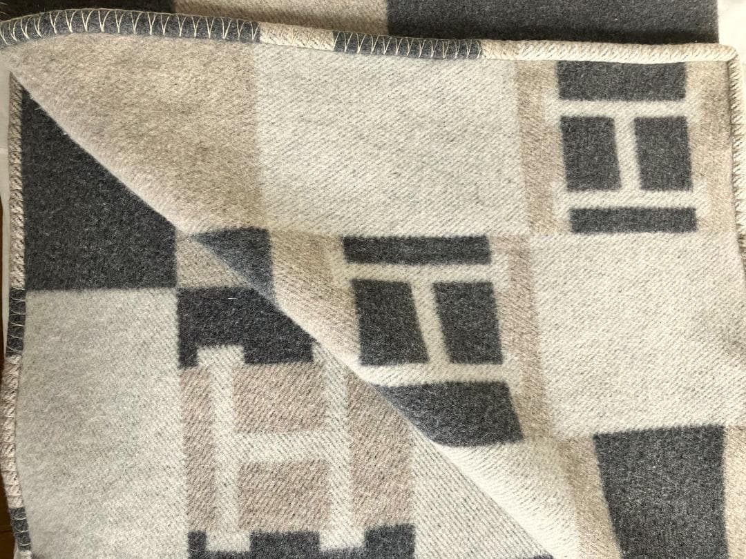 ハタケ【HERMÈS】エルメス ブランケット プレード アヴァロン カシ