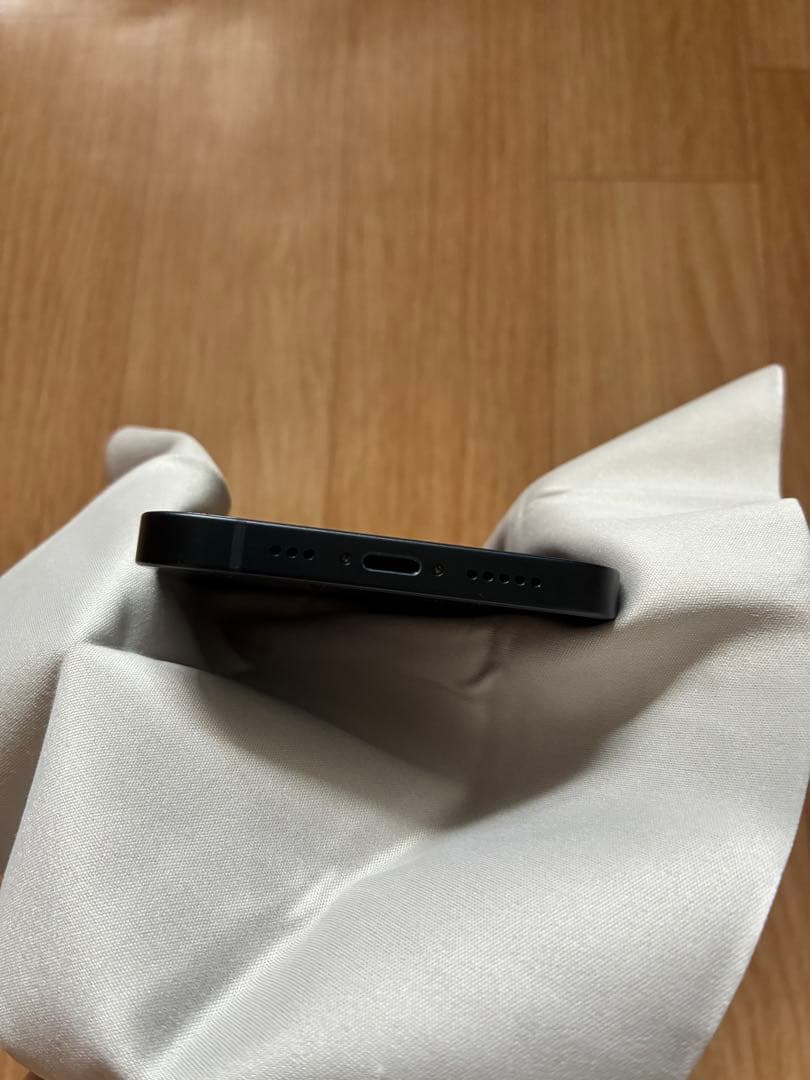 Apple iPhone 13 ブラック simフリー