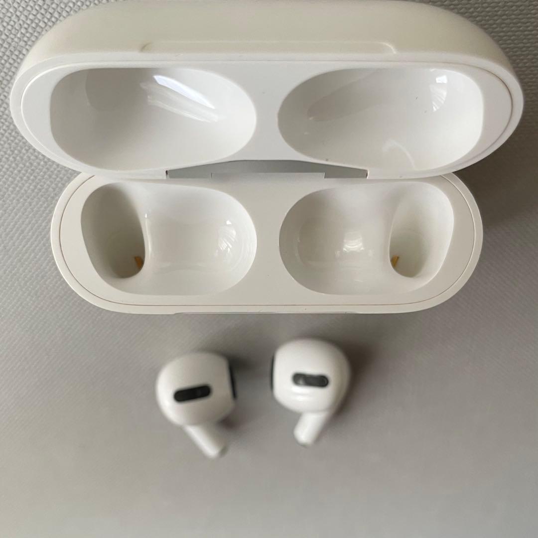 Apple AirPods Pro　第１世代