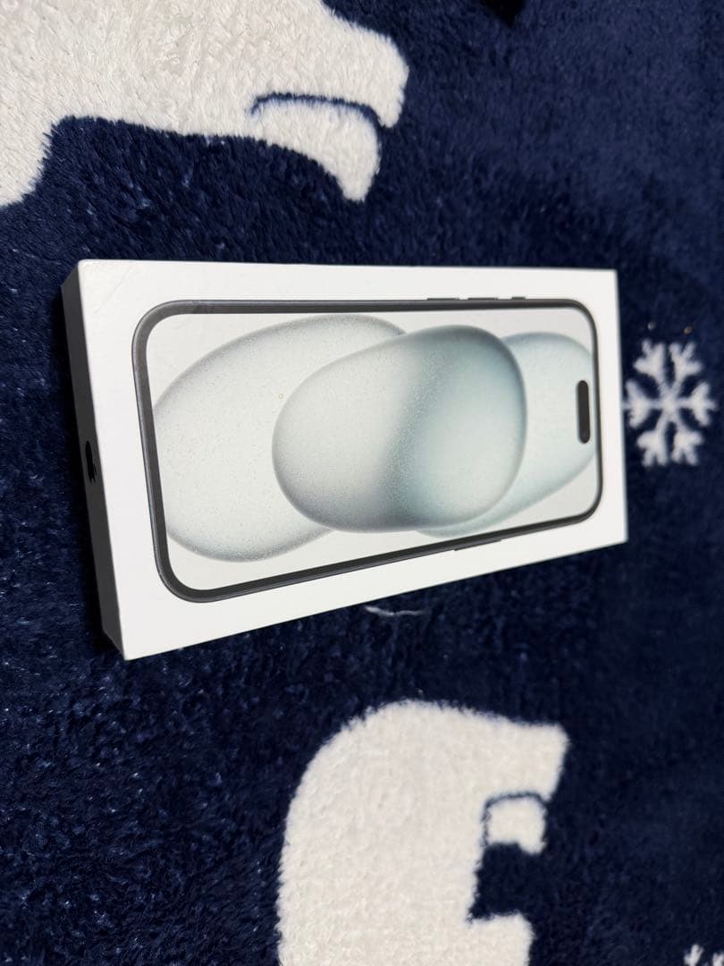 C*i様 美品 iPhone 15 128GB SIMロックなし