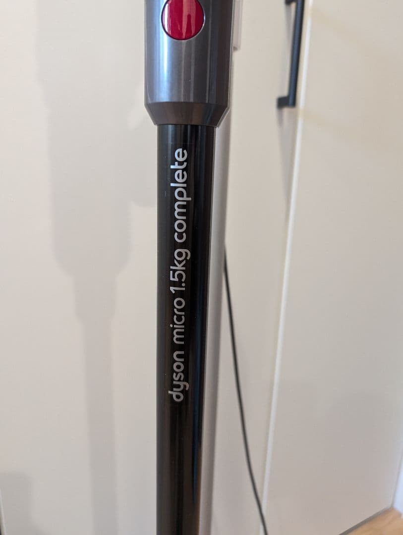 【いずみ】美品 DysonMicro 1.5kg Complete SV2