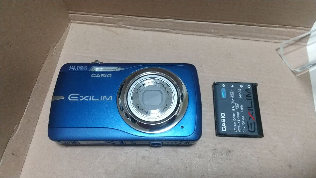 CASIO EXILIM EX-Z550 本体とバッテリーセット
