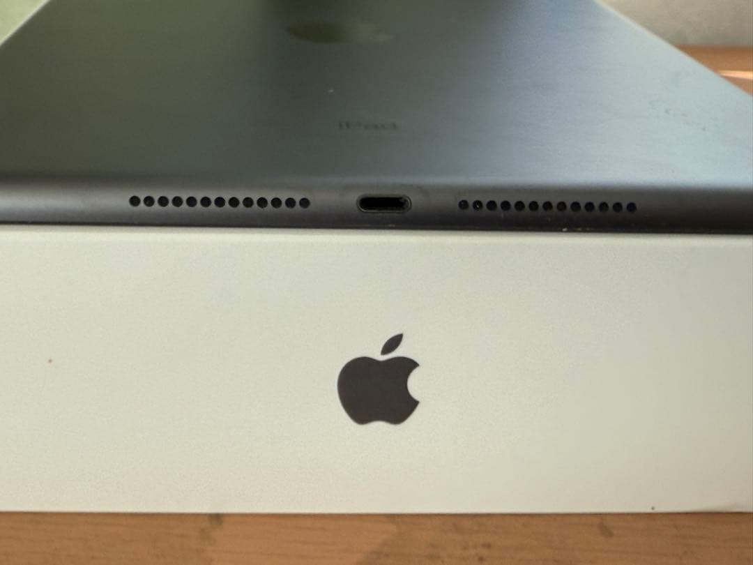 Apple iPad (第9世代) スペースグレー 64GB WiFiモデル箱付