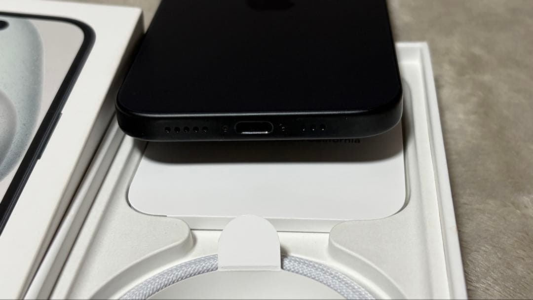 Apple iPhone 15 ブラック 本体 箱付き128g