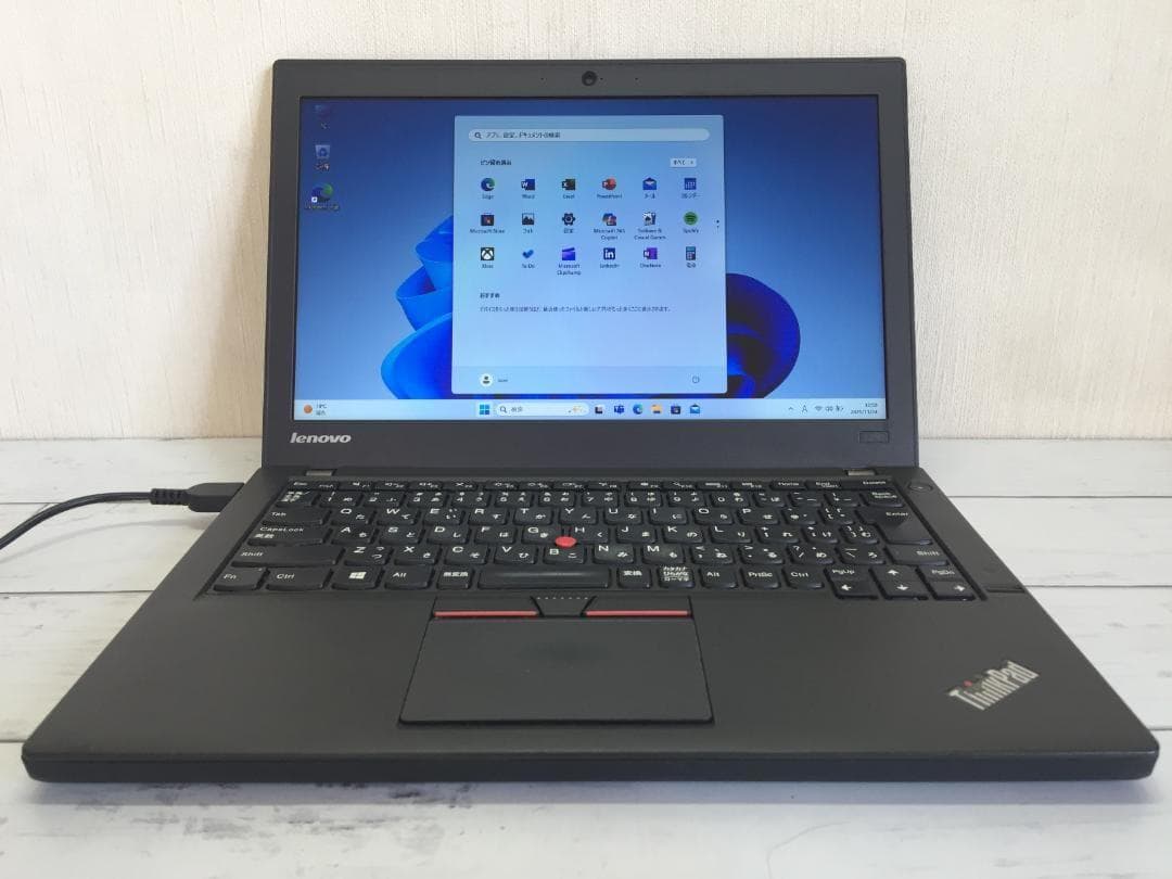 Lenovo ThinkPad X250 12.5型TFT 軽量・コンパクトPC