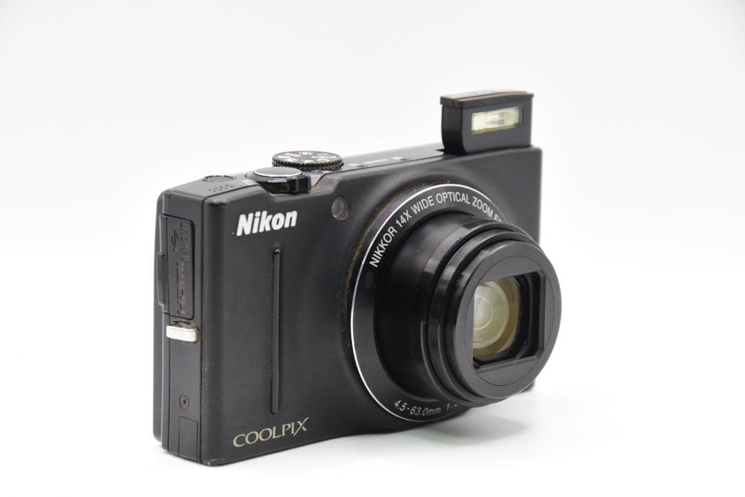 ■ 美品 ■ ニコン Nikon COOLPIX S8200 ブラック