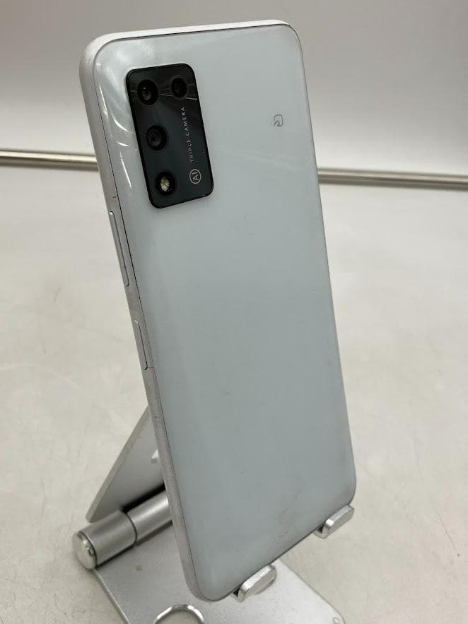 スマートフォンZTE Libero5Gll (AIO32T) ホワイト　64GB