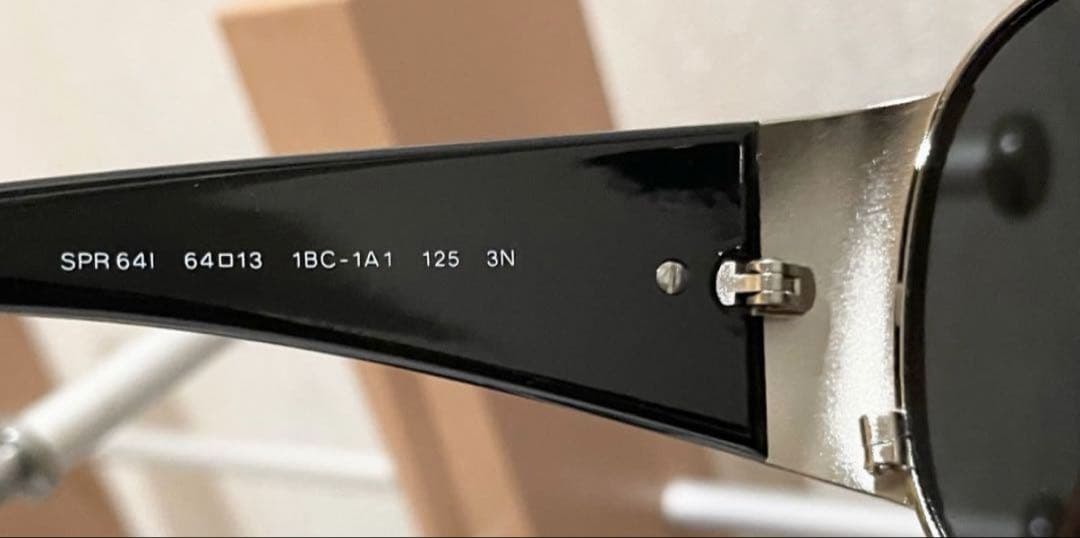 PRADA サングラス HYDE