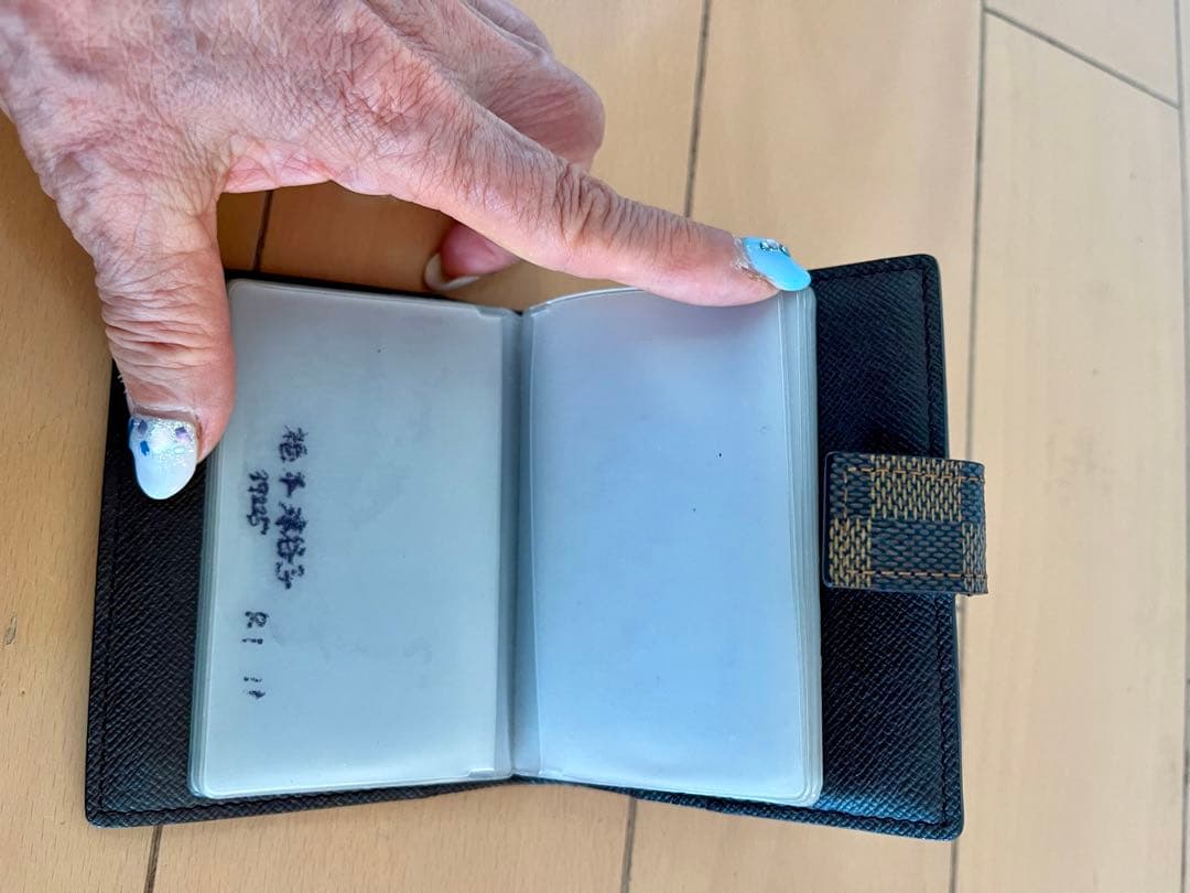 ルイヴィトン　ダミエ　カードケース