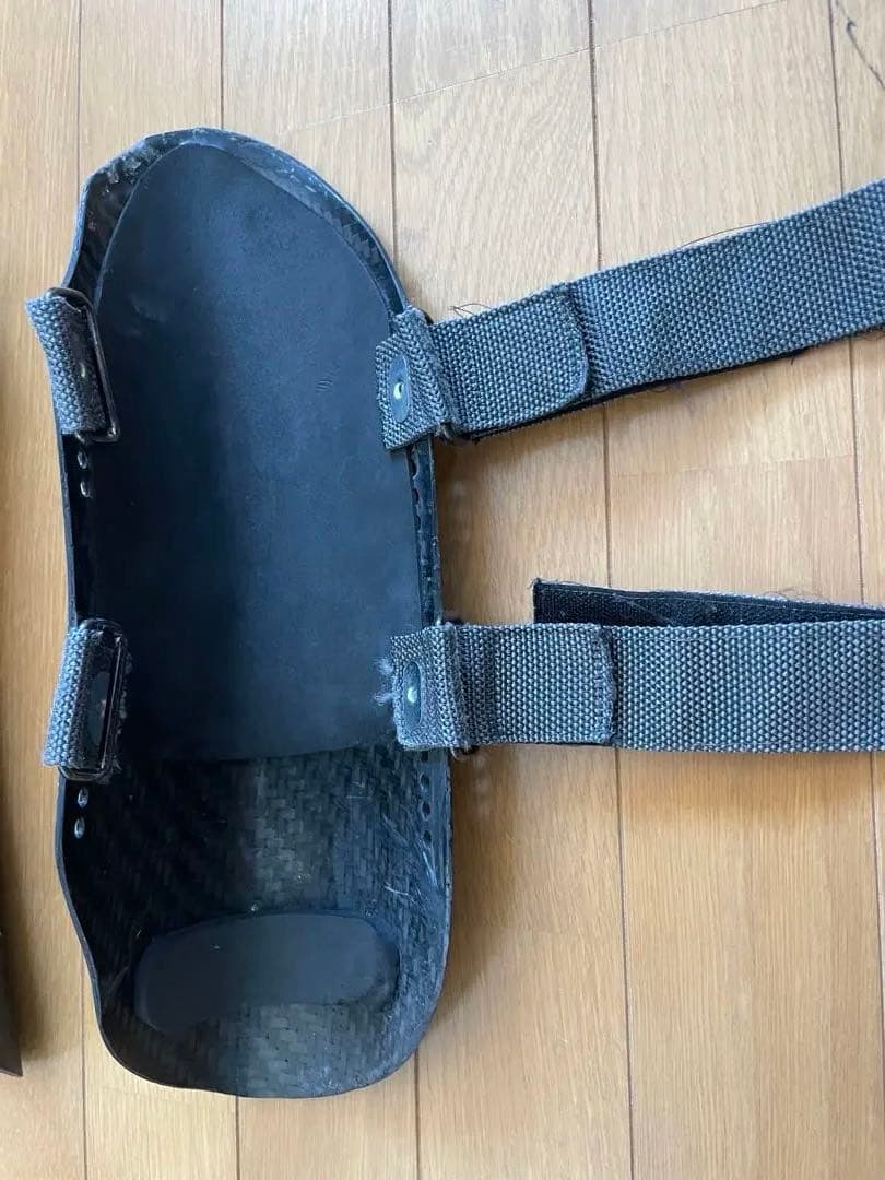 ボーノミルクさん専用です！TTR SL用　カーボンレガース　シンガード　中古