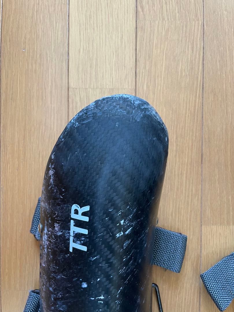 ボーノミルクさん専用です！TTR SL用　カーボンレガース　シンガード　中古