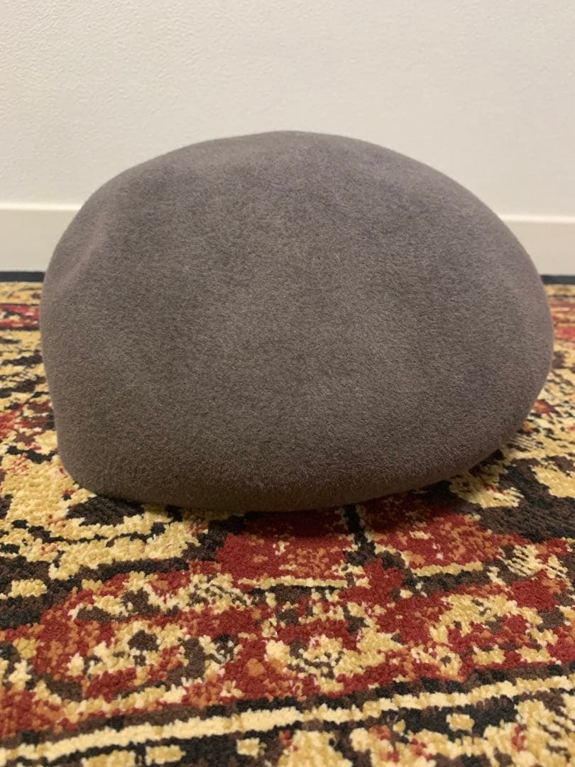 【GUCCI】GUCCI グレー ベレー帽　グッチ　帽子