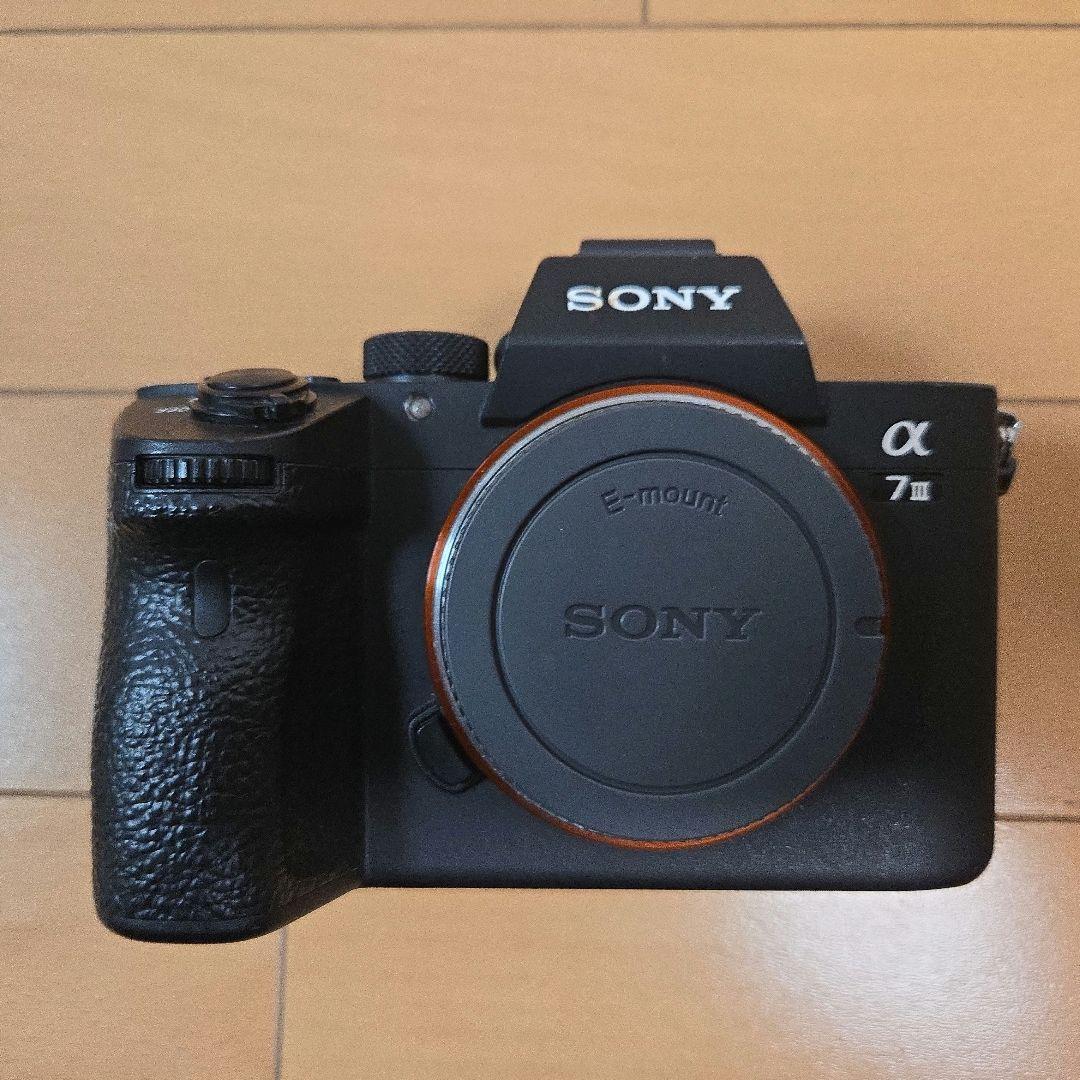 SONY α7 III ミラーレス一眼カメラ　バッテリー.取説.箱あり