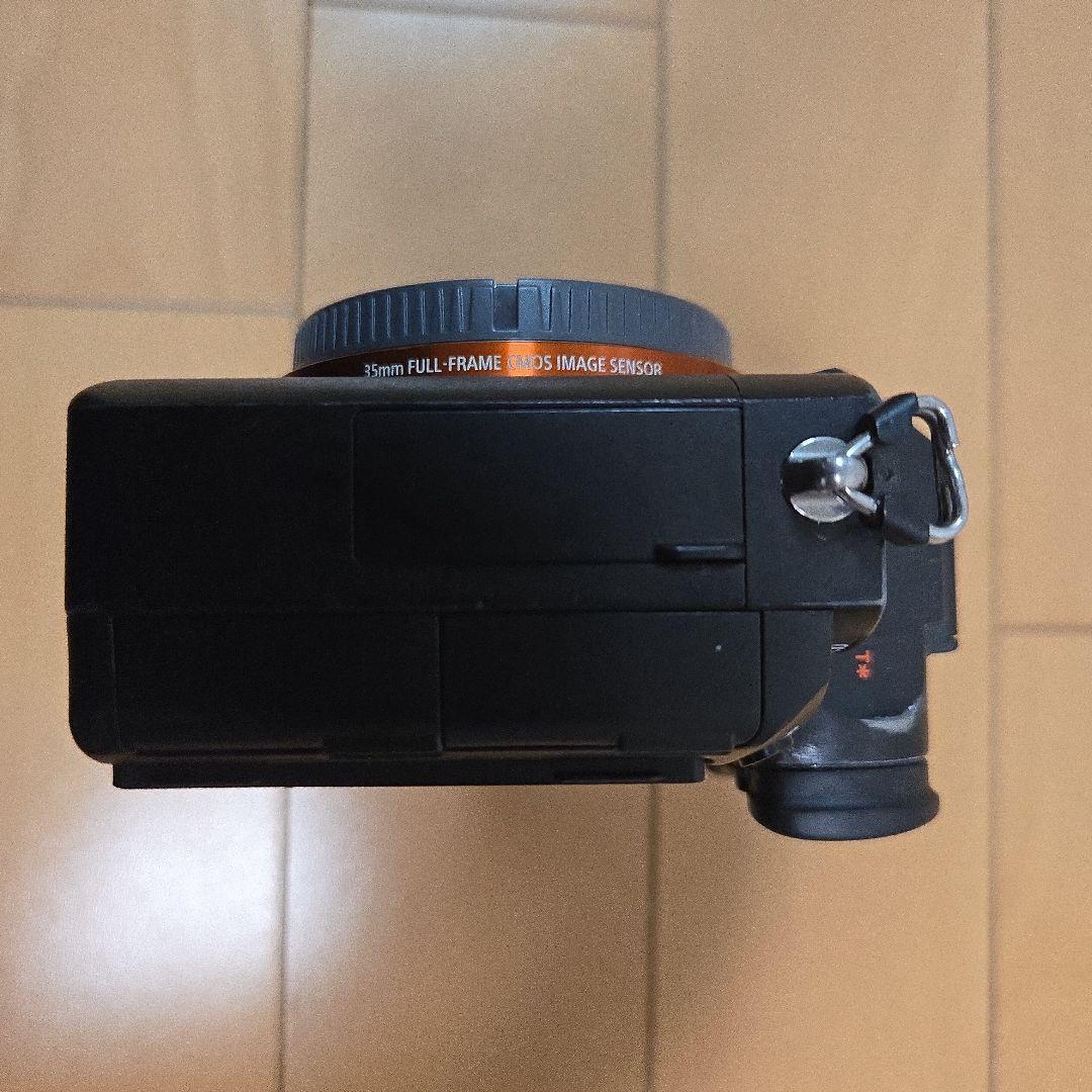 SONY α7 III ミラーレス一眼カメラ　バッテリー.取説.箱あり