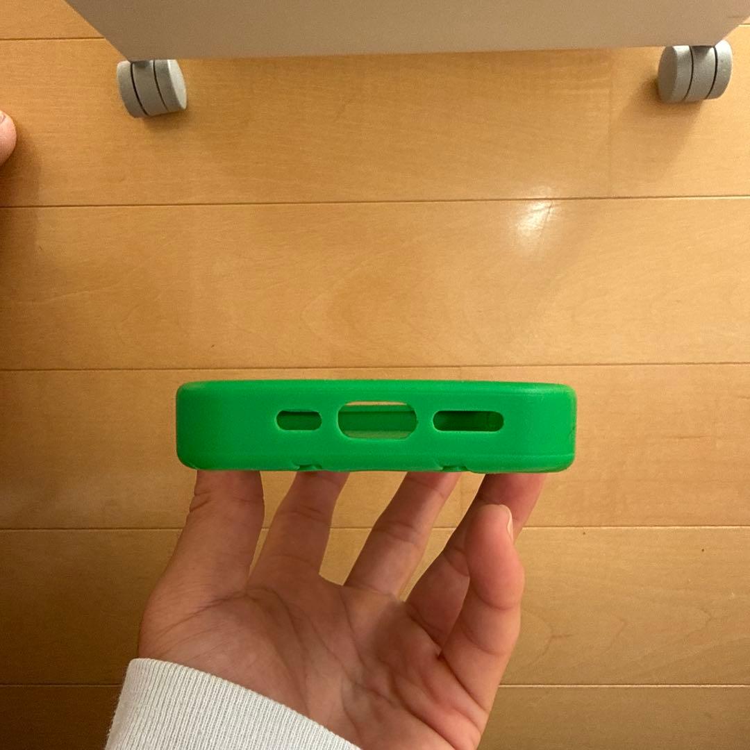 Bottega Veneta グリーン iPhone16Proケース