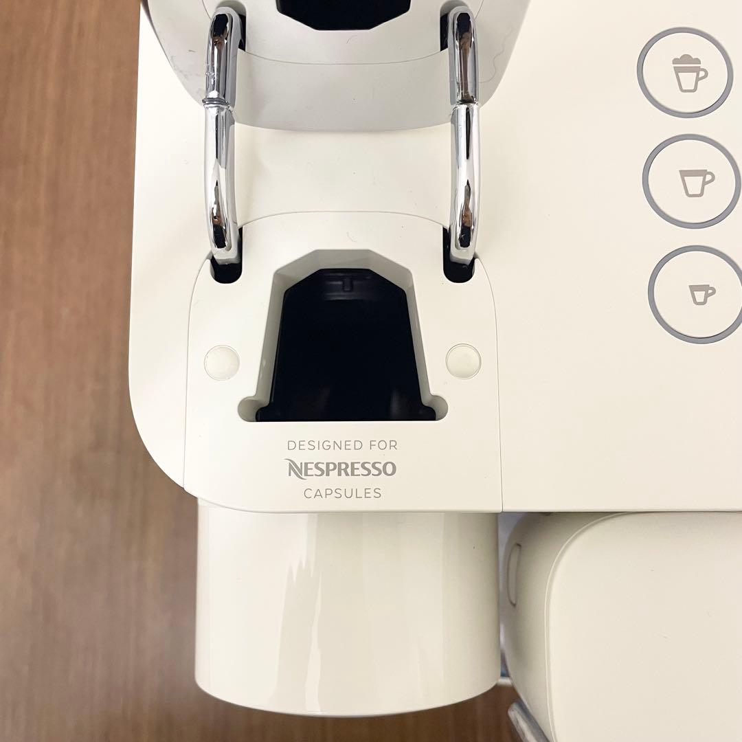 コーヒーメーカー　ネスプレッソ　ラティシマワン　F121 ホワイト