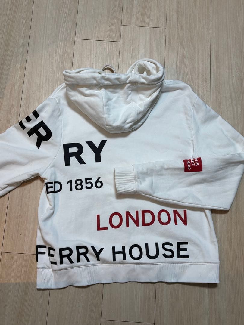 ゲ*ツ様 BURBERRY FERRY HOUSE フード付きパーカー