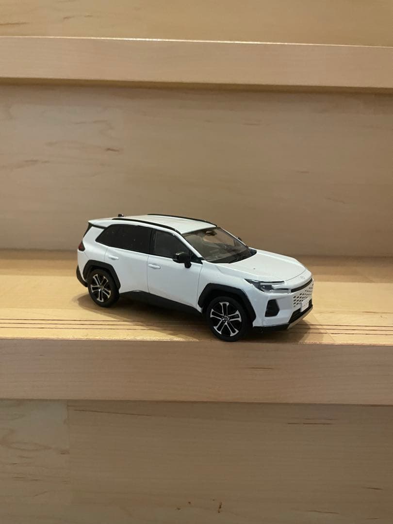トヨタ新型RAV4カラーサンプル