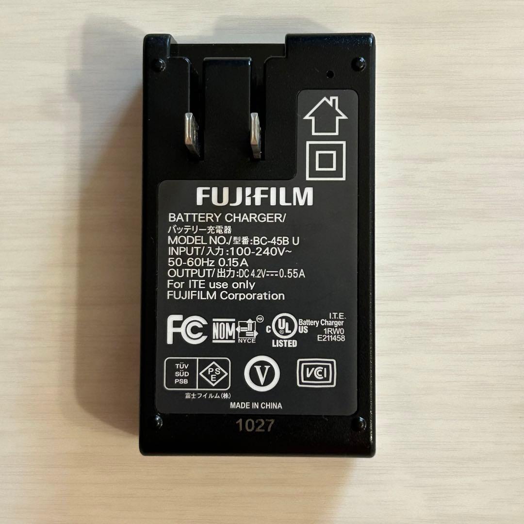 FUJIFILM 14メガピクセル コンパクトデジタルカメラ