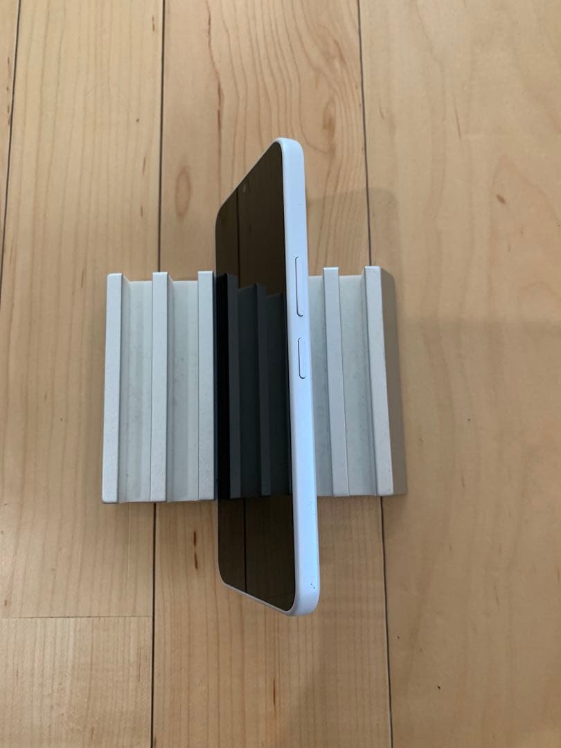 Libero 5G IV 128GB ホワイト　送料無料