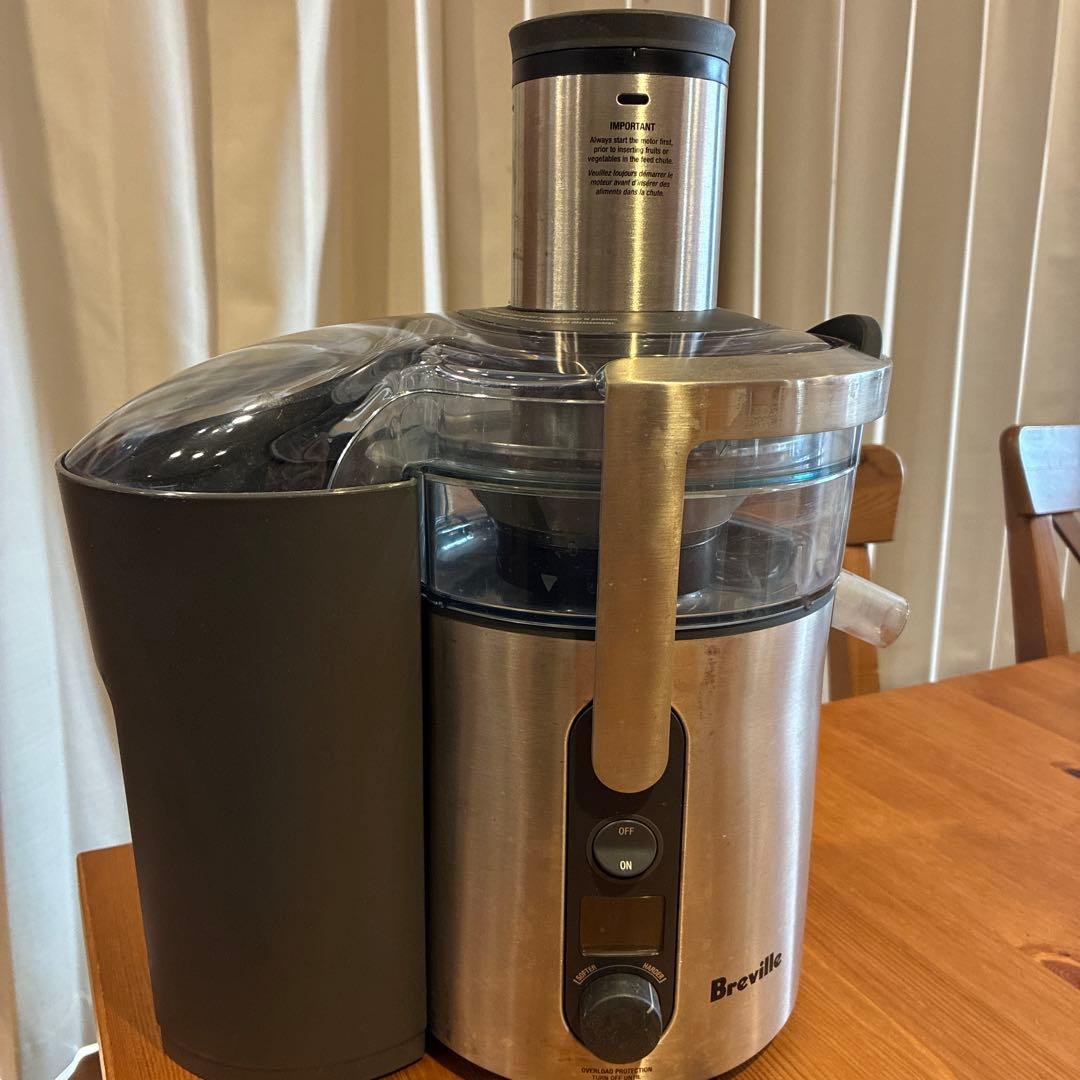 Breville ジューサー