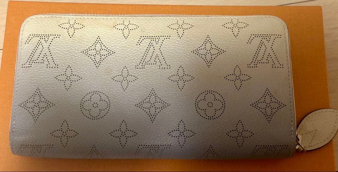 ニ*読様 ルイヴィトン ジッピーウォレット ブルーグラデーション マヒナ