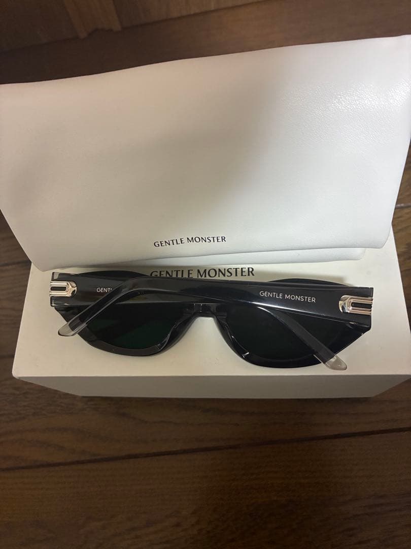 小物 gentle monster DADA