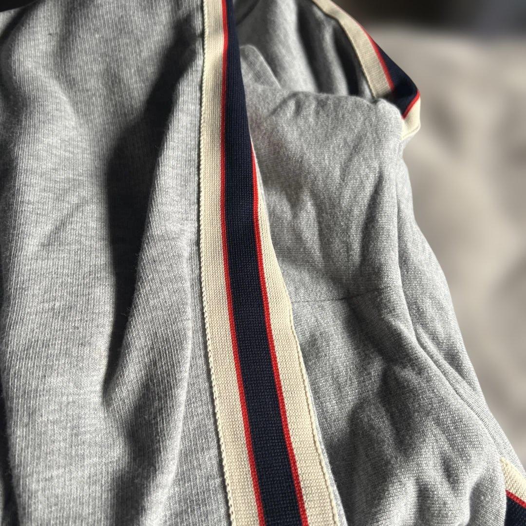 GUCCI パーカー小柄な女子なら着れます