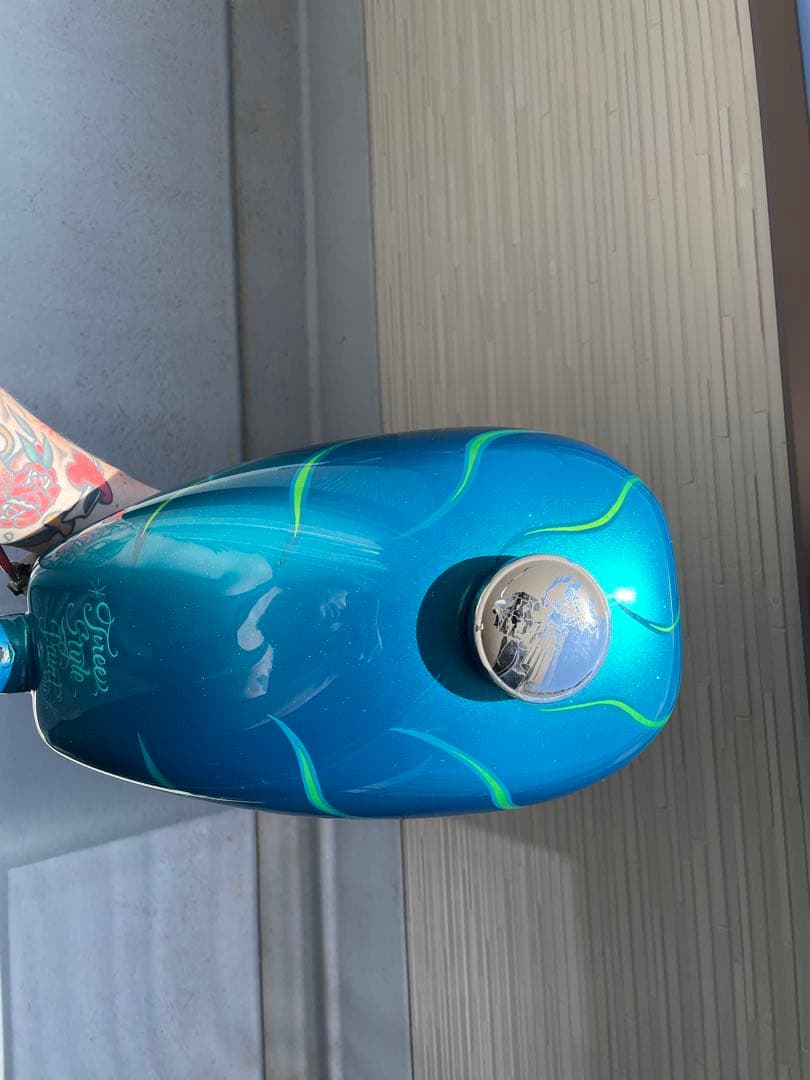 スポーツスター　社外タンク　バイクタンク　チョッパー　エボ　ハーレー