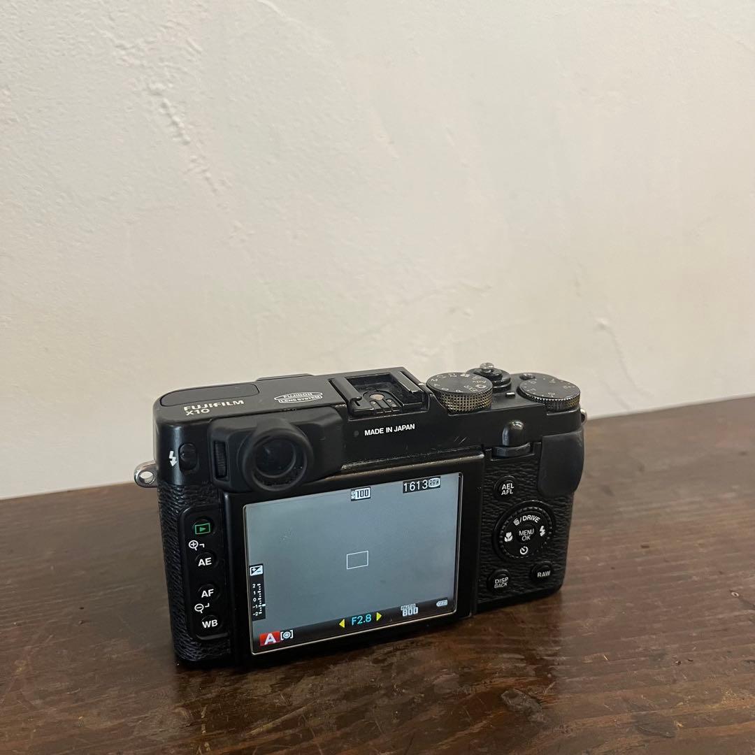 Fujifilm X10 コンパクトデジタルカメラ おまけ付き