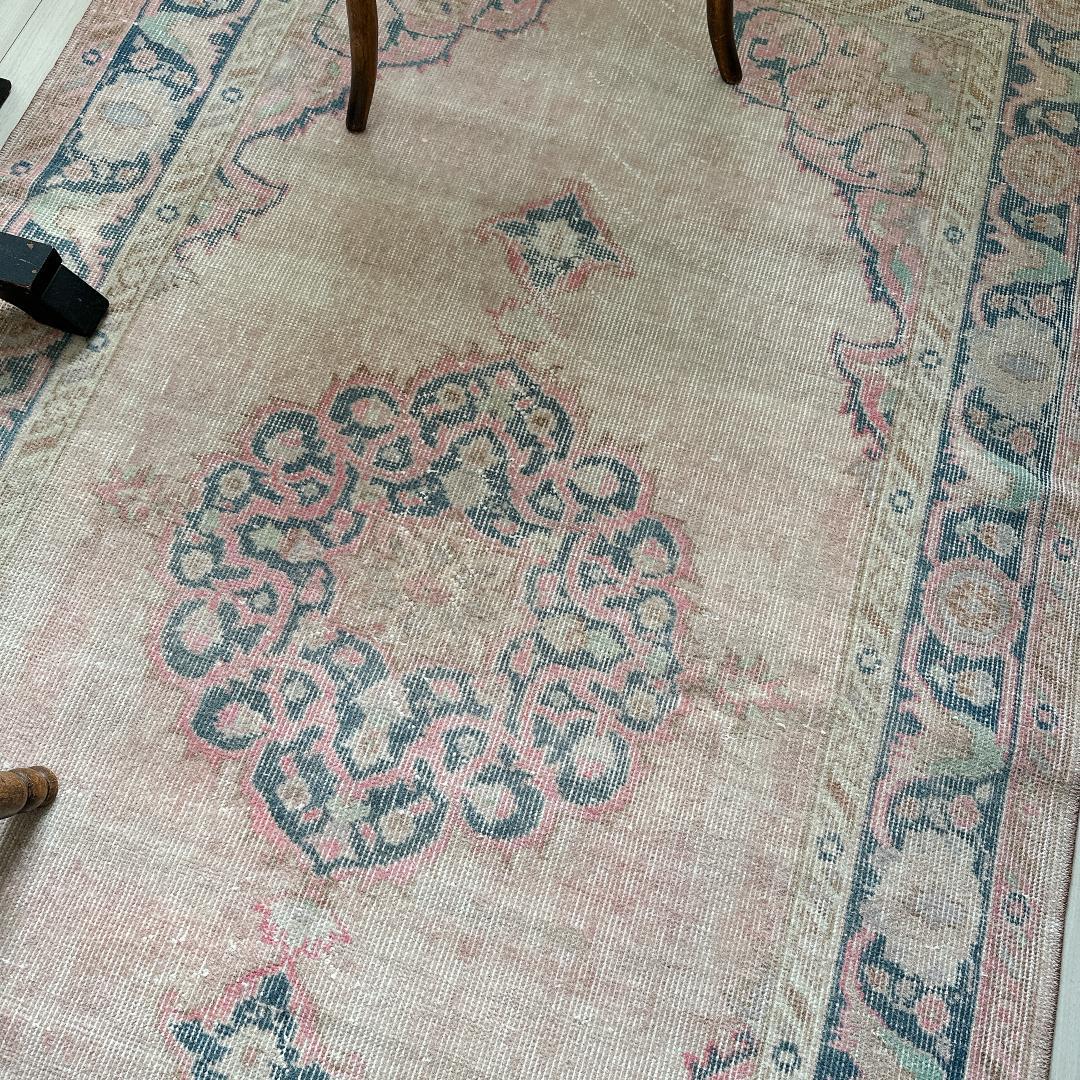 トルコヴィンテージラグ A63 高級 レア ピンク ベージュ ネイビー ミント