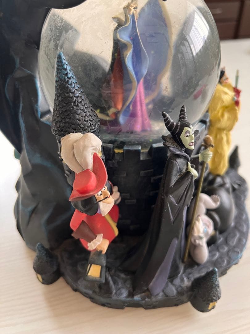 ディズニー ヴィランズ スノーグローブ