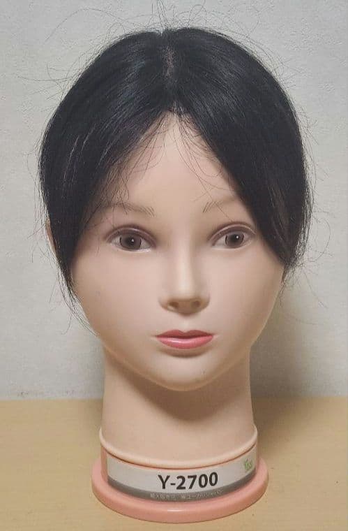 ユキ　ショートウィッグ 　トップピース　自然色　人工頭皮付き　④