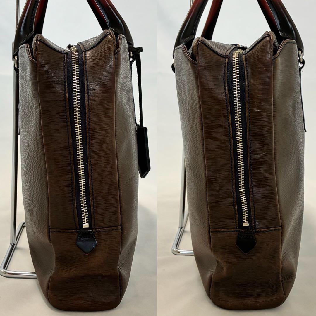 【美品】ヴィヴィアンウエストウッド アドバン ビジネスバッグ レザー A4可 茶