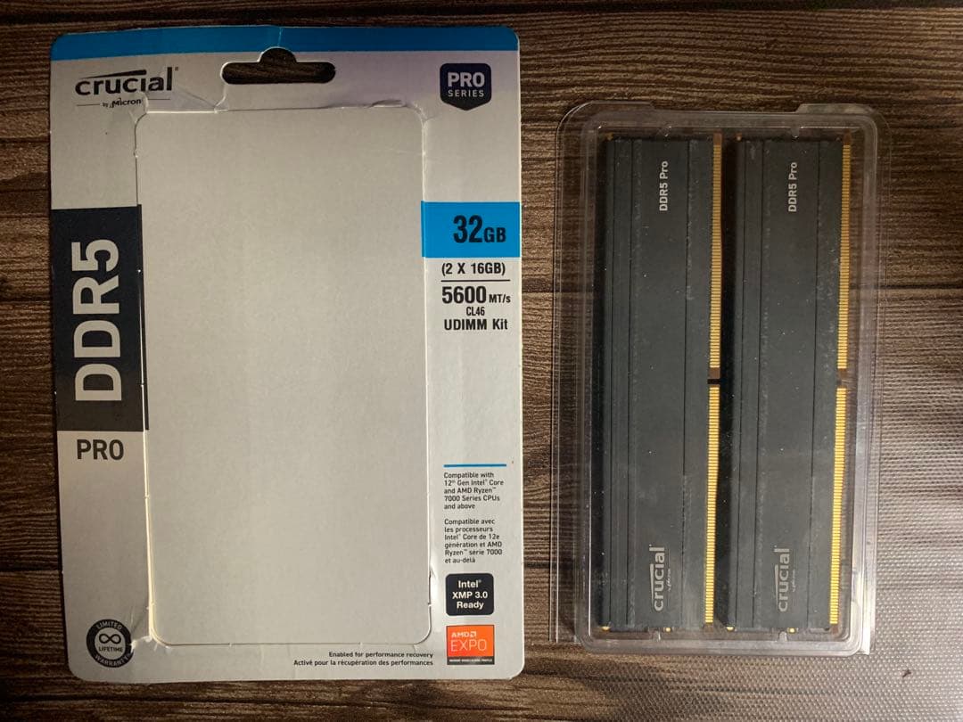 メモリー crucial DDR5-5600 Pro UDIMM 32GB