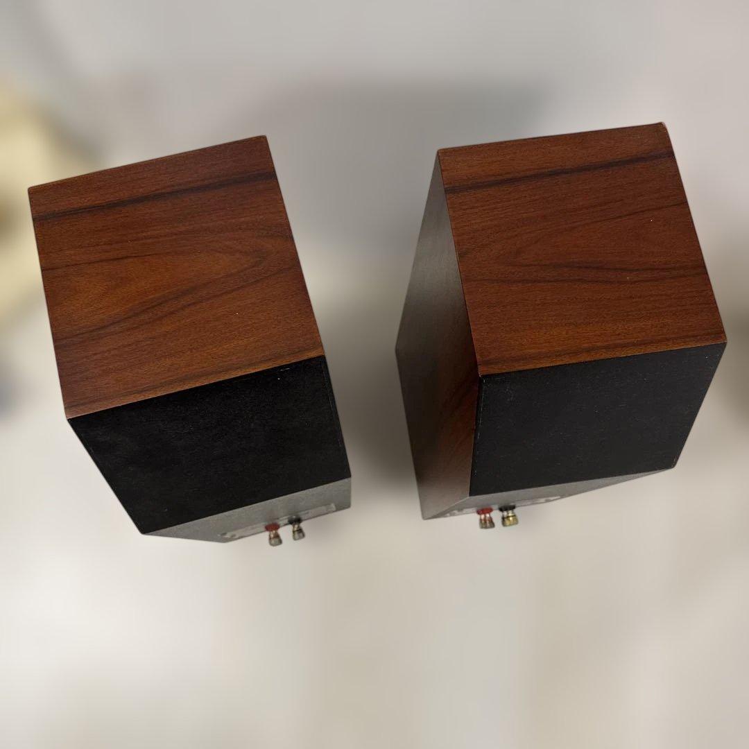 PMC フロアスタンディングスピーカー LB1