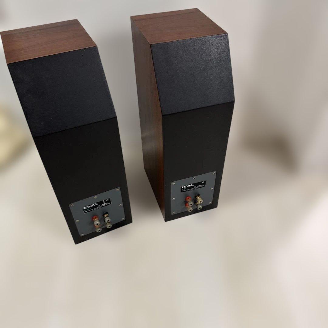 PMC フロアスタンディングスピーカー LB1